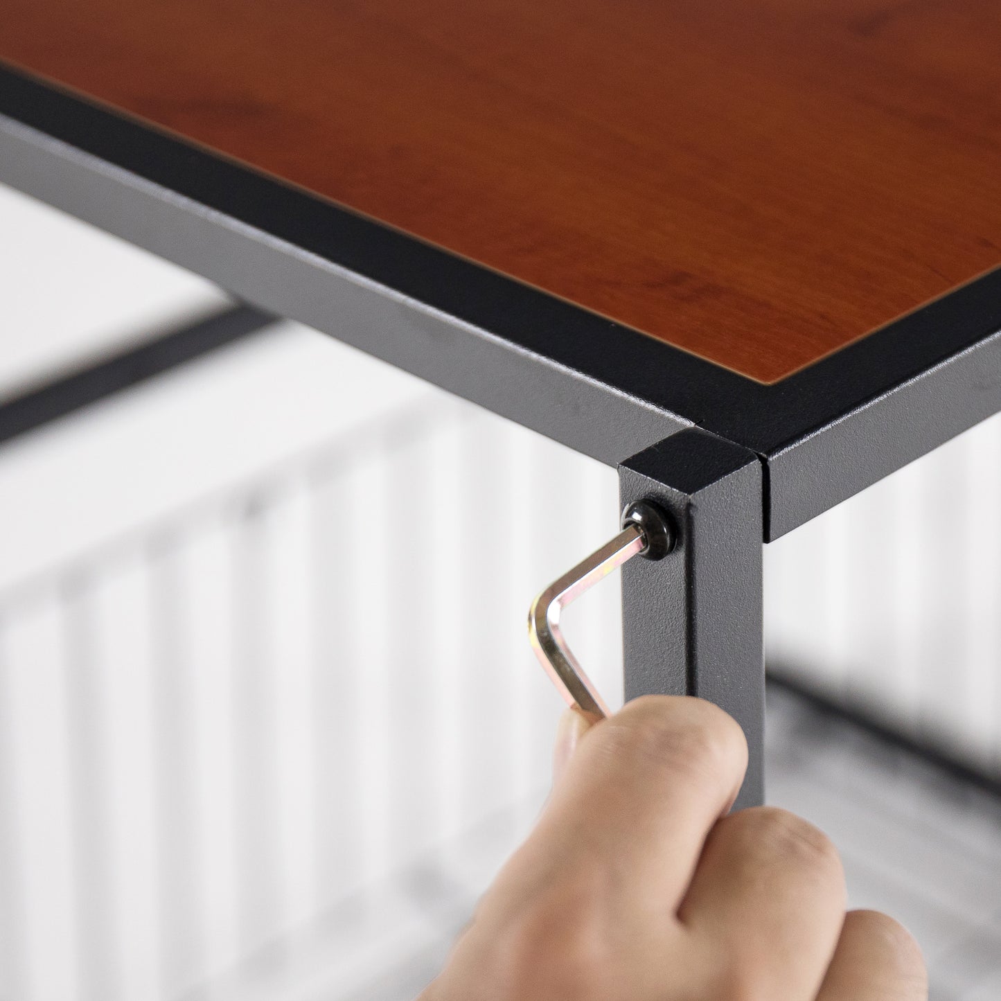 Bàn Gỗ Đa Năng Zinus Modern Studio Collection 20 Inch Deluxe Side Table