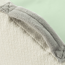 Load image into Gallery viewer, GỐI TỰA ZINUS - WEDGE MEMORY FOAM PILLOW
